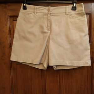Jones New York Sport Sz 6 Tan/Khaki Bermuda Shorts w/stretch